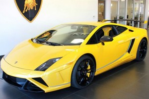 Dùng tiền ảo mua siêu xe